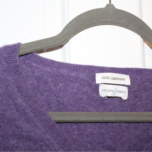 Purple Cashmere Sweater💟 - Picture 4 of 4